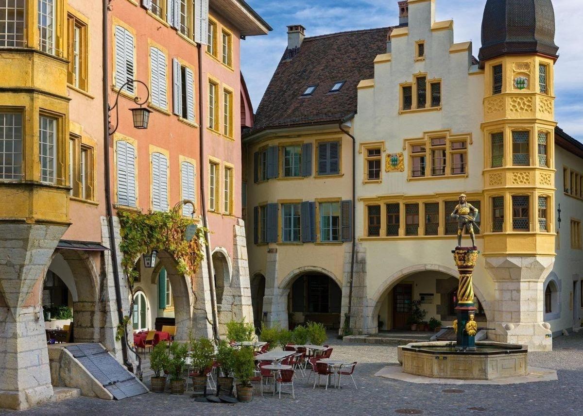 Haus De Philosophe Et Compositeur Rousseau ビール エクステリア 写真